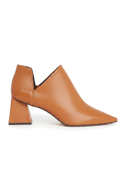 Maranta Caramel Leather Ankle Boots – Pointed Toe, 6.3cm Flared Heel