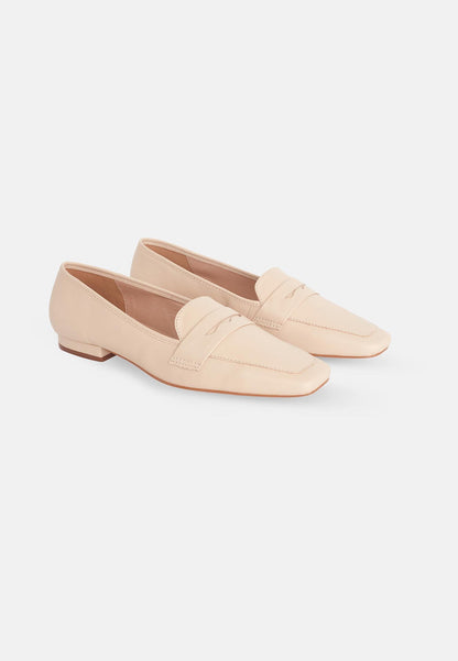 Cipó Beige Leather Square-Toe Loafers – Flat